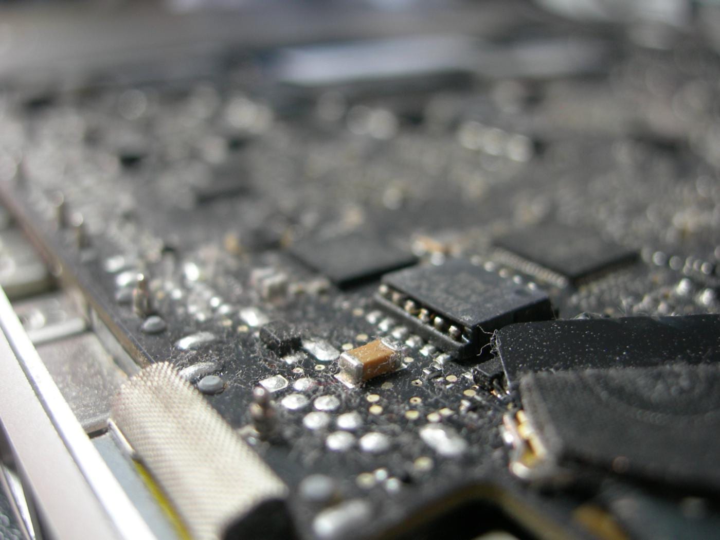 Curatare Macbook iMac + inlocuire pasta termoconductoare